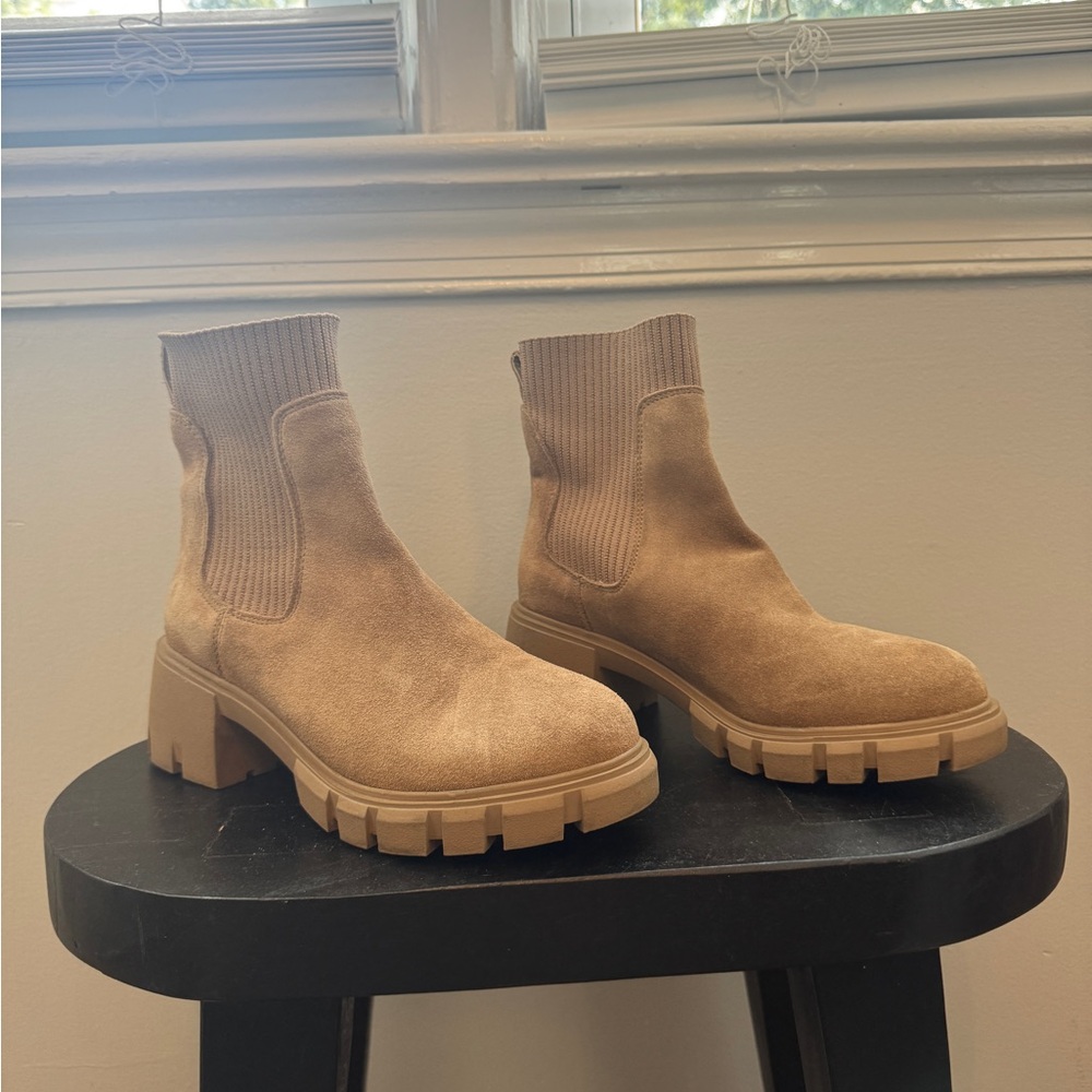 Steve Madden Tan Ankle Boots